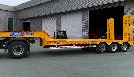 Lowbed Semi Trailer.jpg