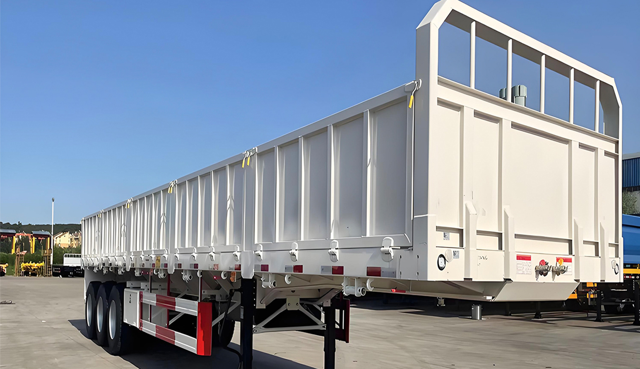 Tri Axle Sidewall Semi Trailer for Sale To United Arab Emirates
