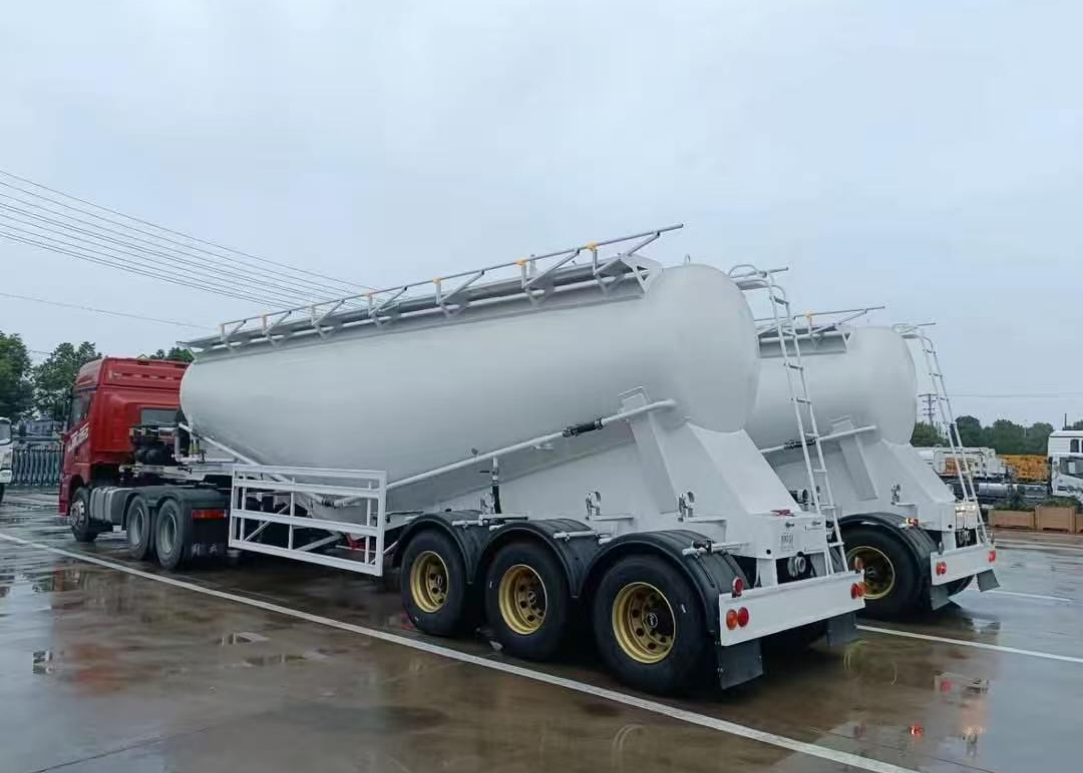3 Axle Dry Bulk Cement Tanker Trailer For Sale To Chile