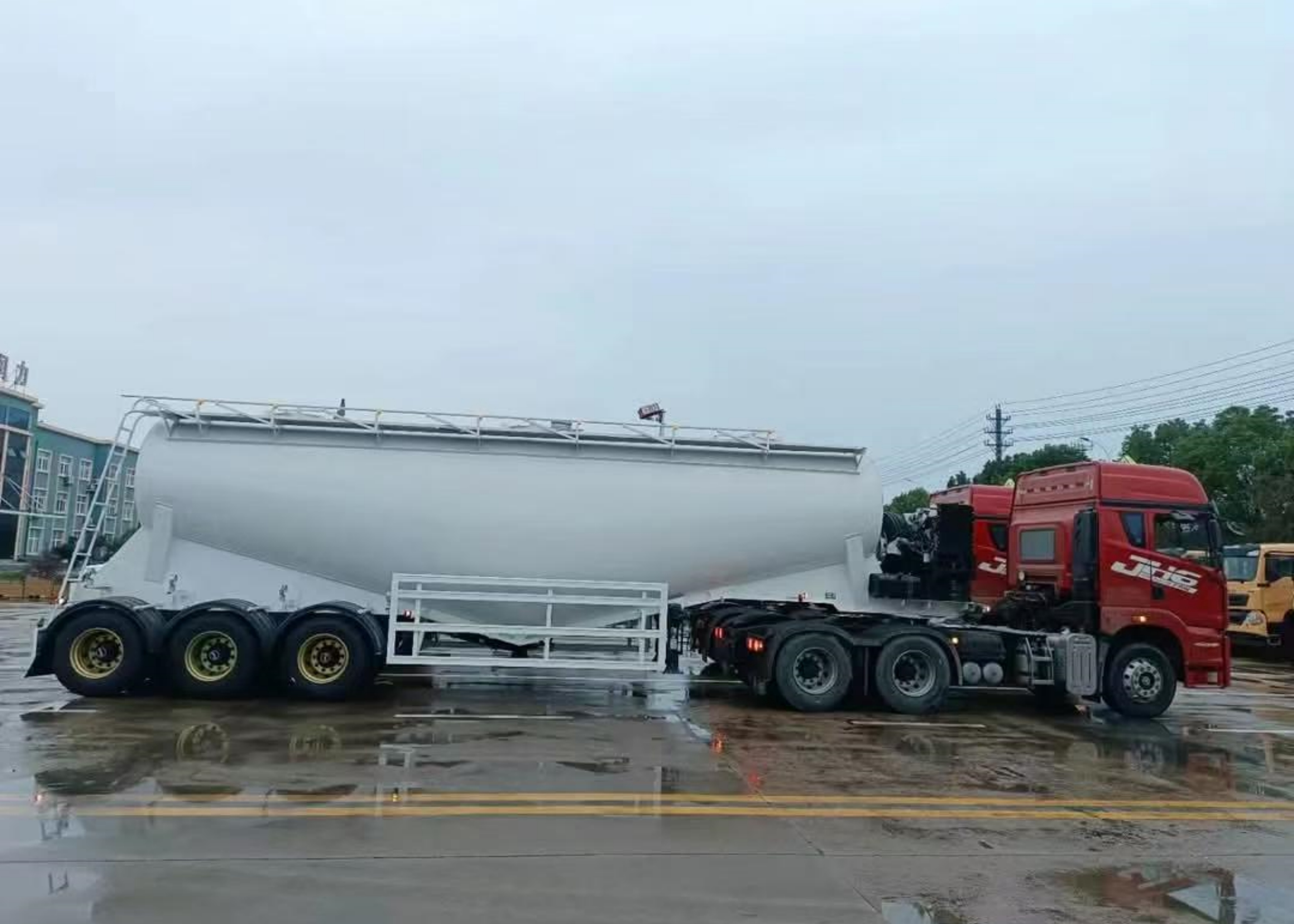Bulk Cement Trailer For Sale To Togo
